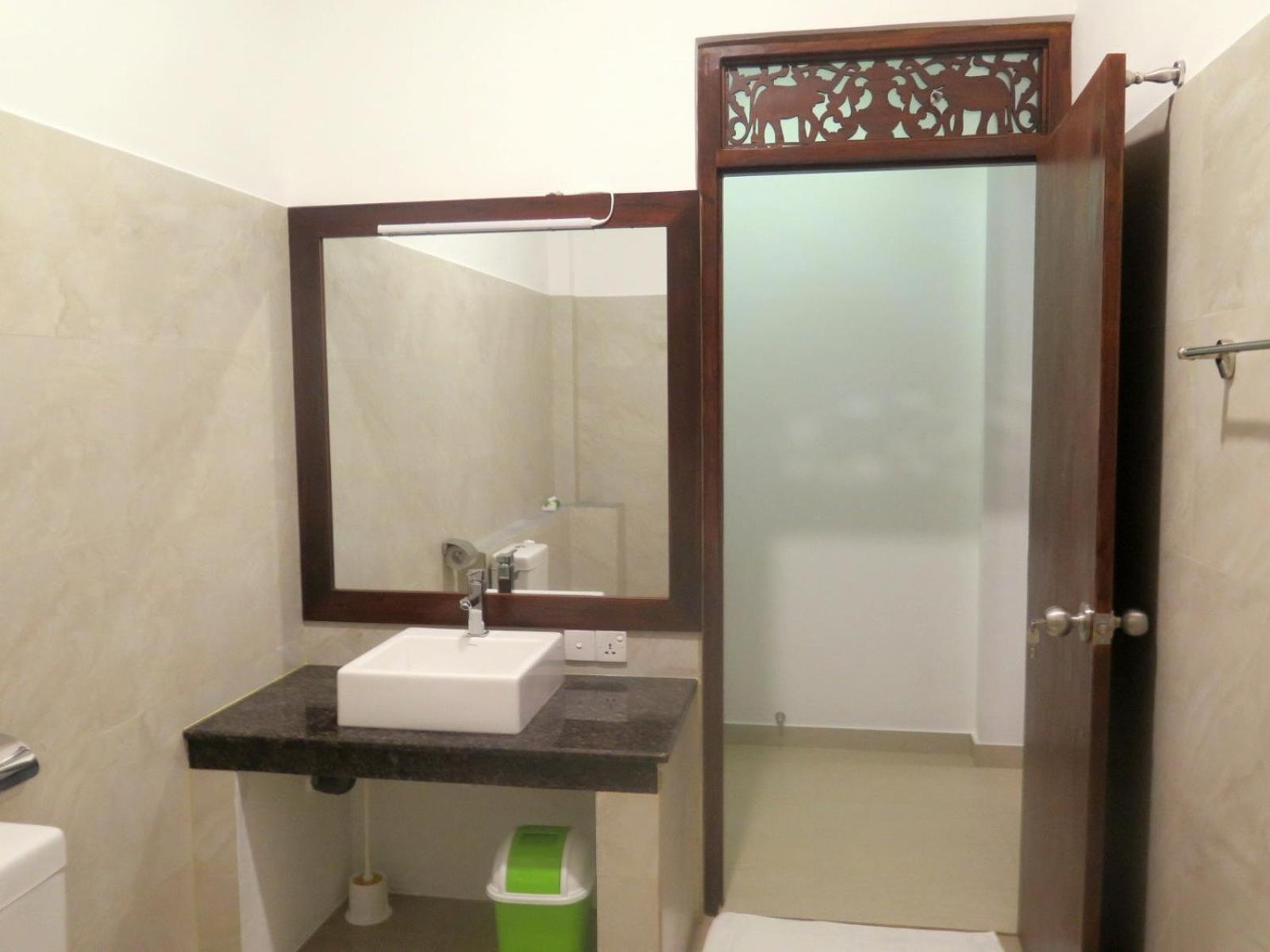 Ananya Beach Resort Тангале Екстериор снимка